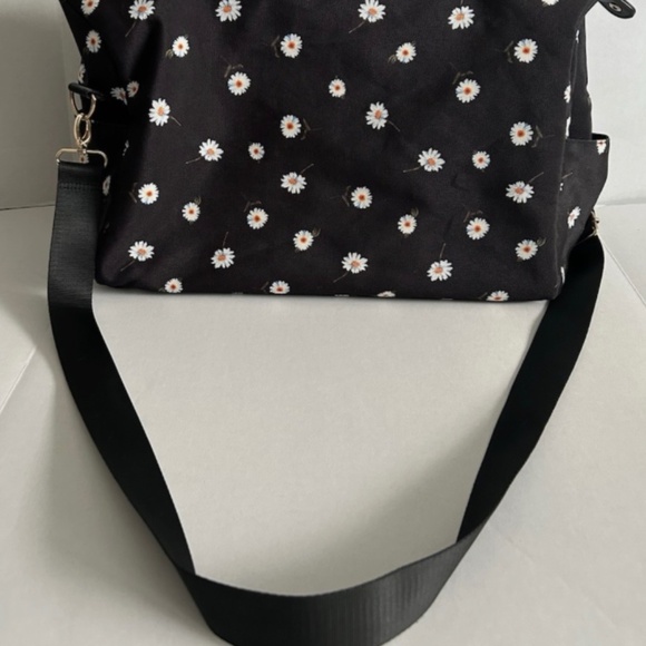 New Alice + Olivia Black Daisy Print Duffle Weekender Bag Tote by Stacey Bendet - Picture 6 of 9